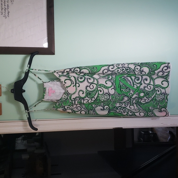 Lilly Pulitzer Dresses & Skirts - ⭐3 for $10. Lilly pulitzer silk dress